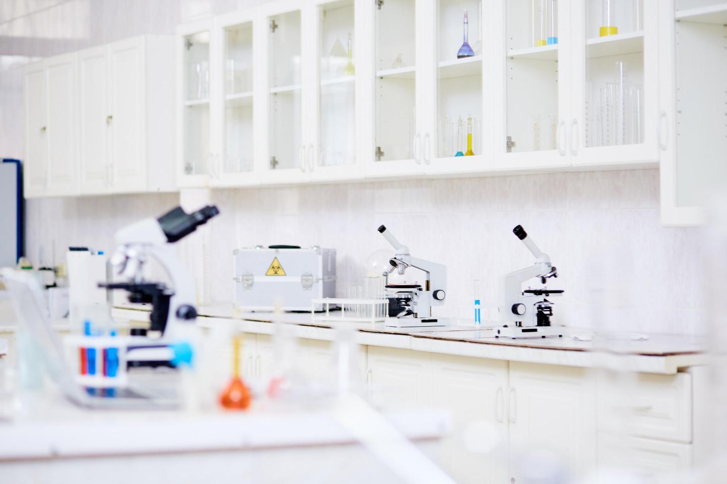 ¿Qué hace un Técnico de Laboratorio Clínico y Biomédico? Funciones y trabajo