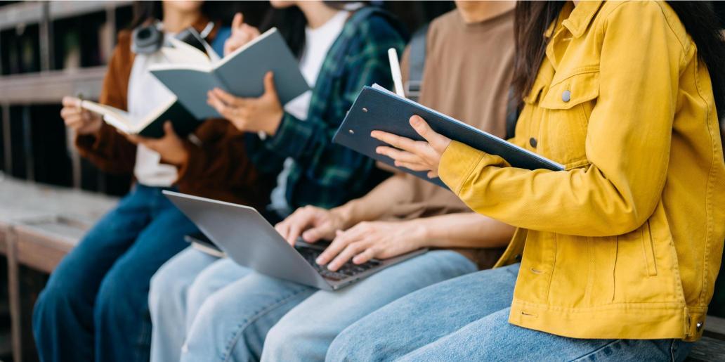 Cómo estudiar FP y trabajar a la vez: Guía para ciclos sanitarios